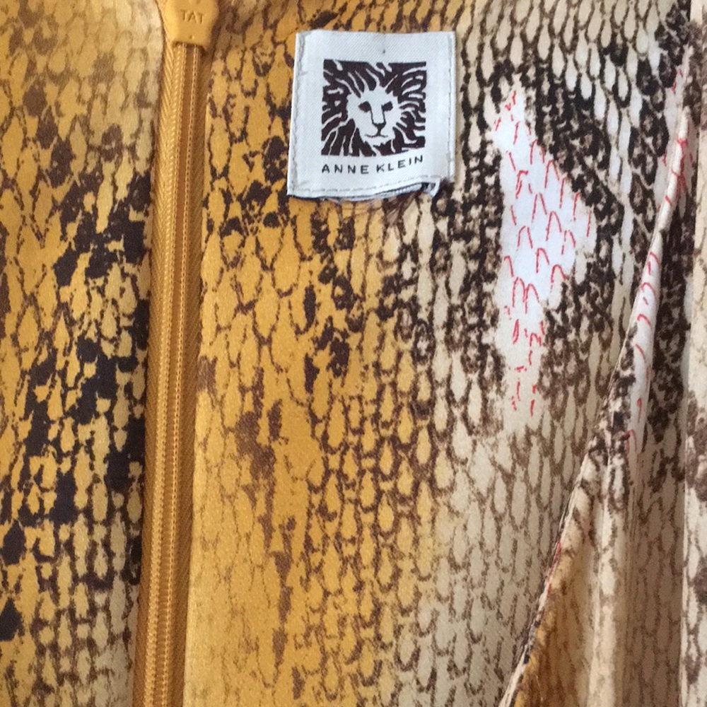 Anne Klein animal skin v neck wrap dress - Picture 3 of 5